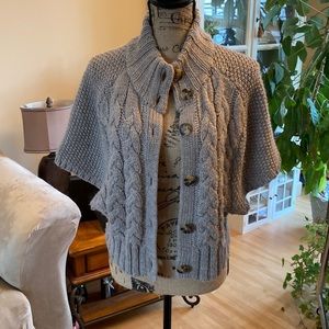 American Eagle butterfly sleeve button cardigan